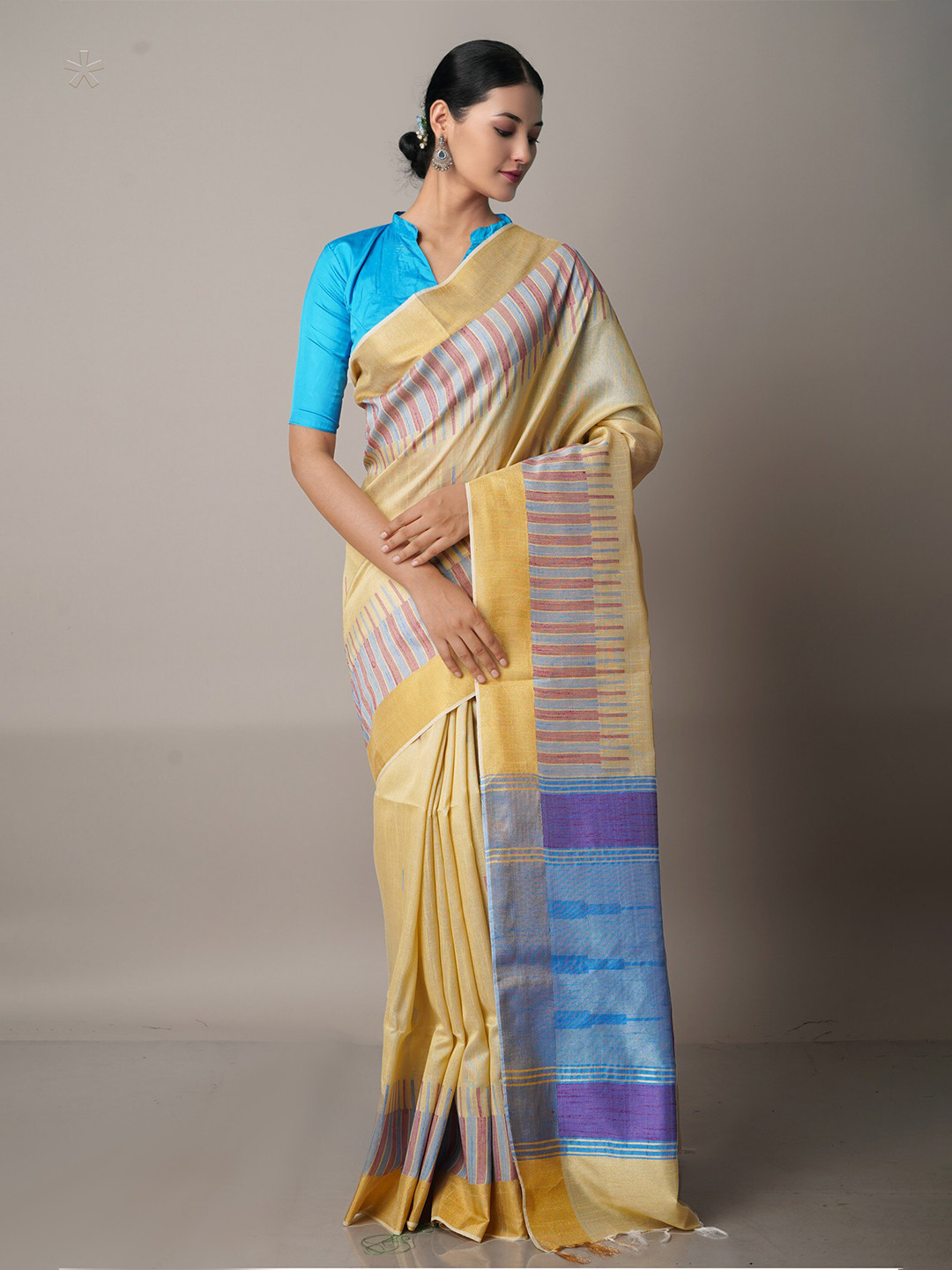 

Unnati Silks Cream-Coloured & Blue Woven Design Zari Silk Blend Jamdani Saree