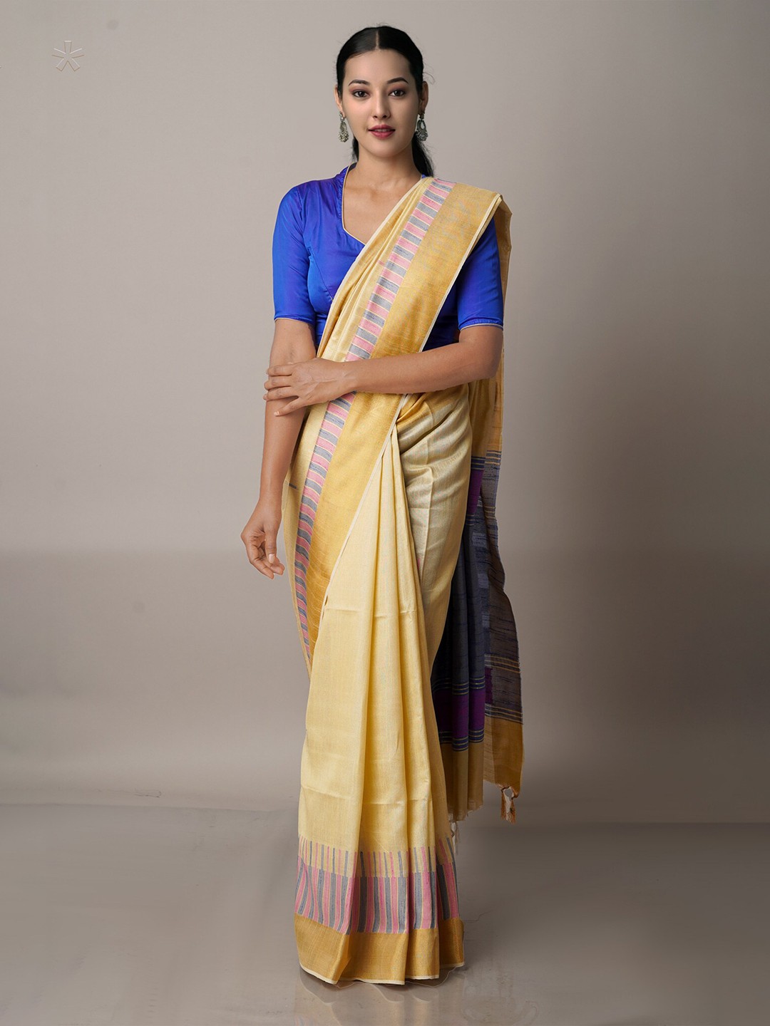 

Unnati Silks Cream & Blue Woven Design Zari Silk Blend Jamdani Saree