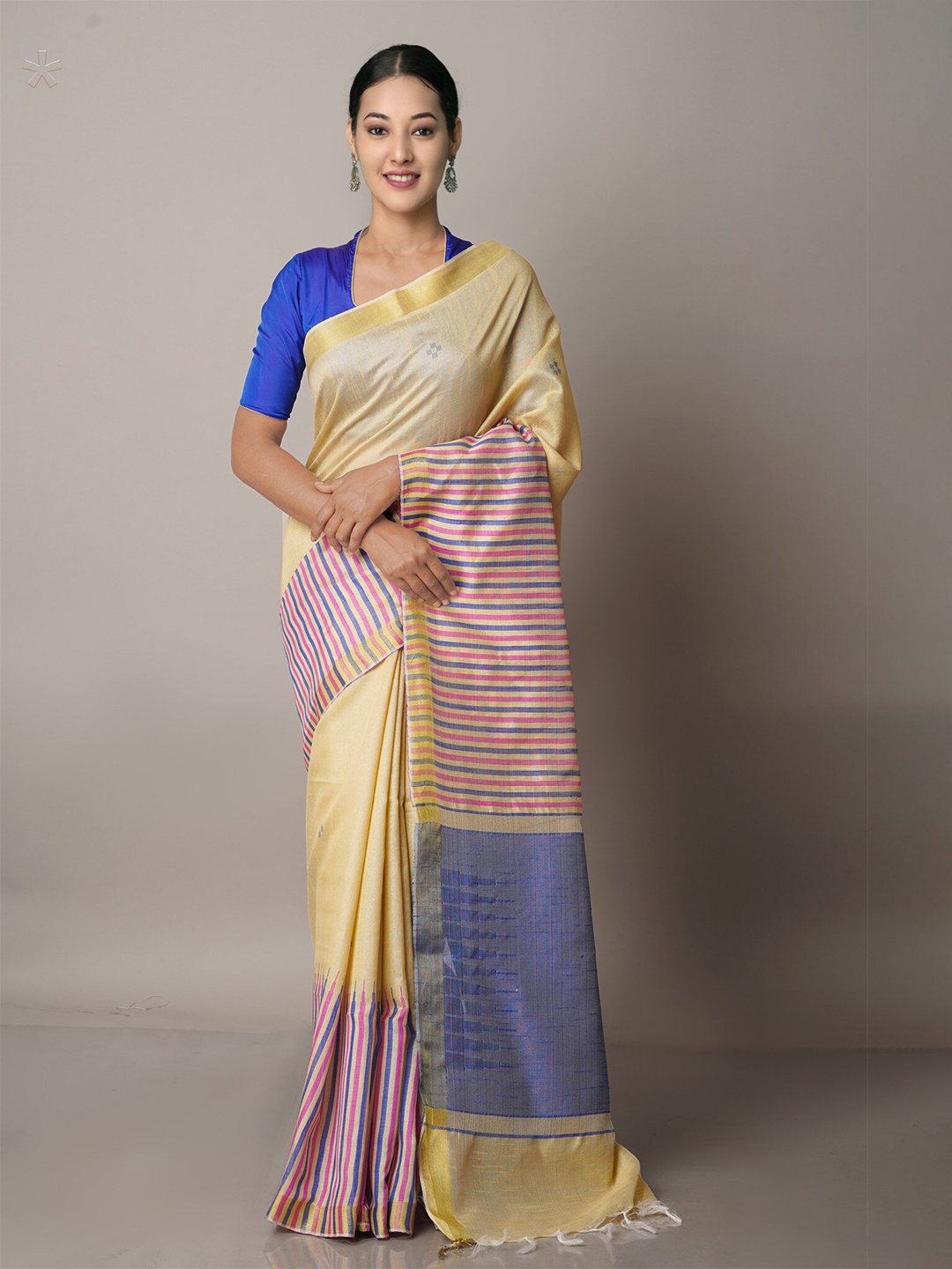 

Unnati Silks Cream-Coloured & Blue Woven Design Zari Silk Blend Jamdani Saree