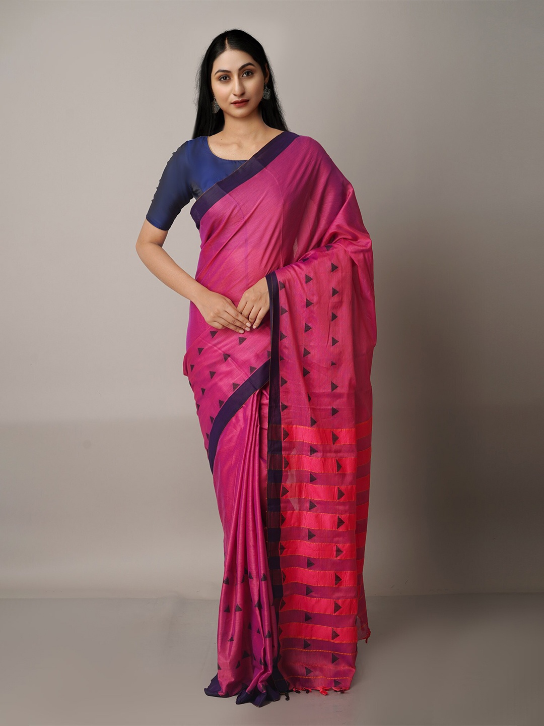 

Unnati Silks Pink & Black Pure Cotton Narayan Peth Saree