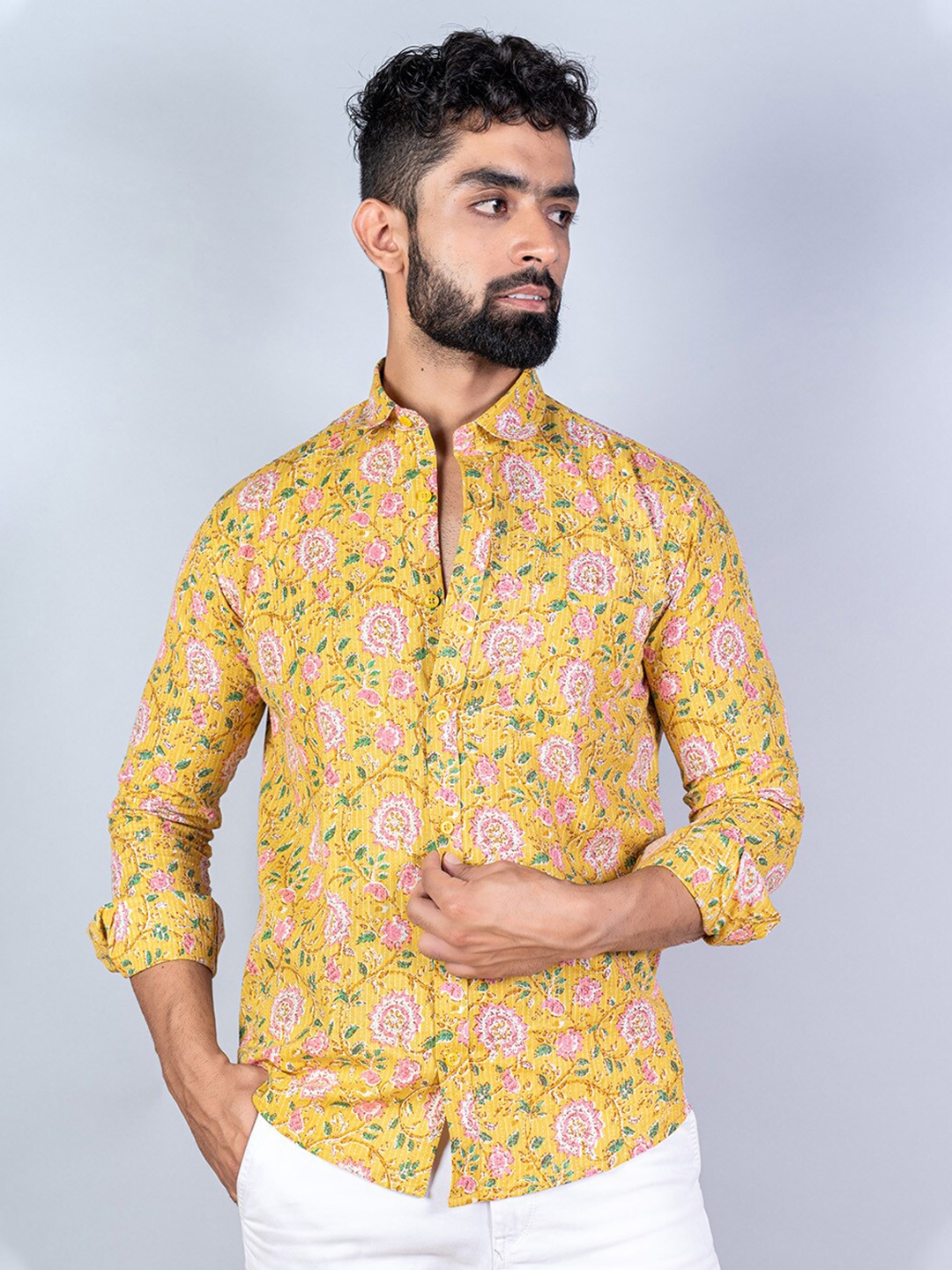 

Tistabene Men Yellow Floral Printed Cotton Casual Shirt