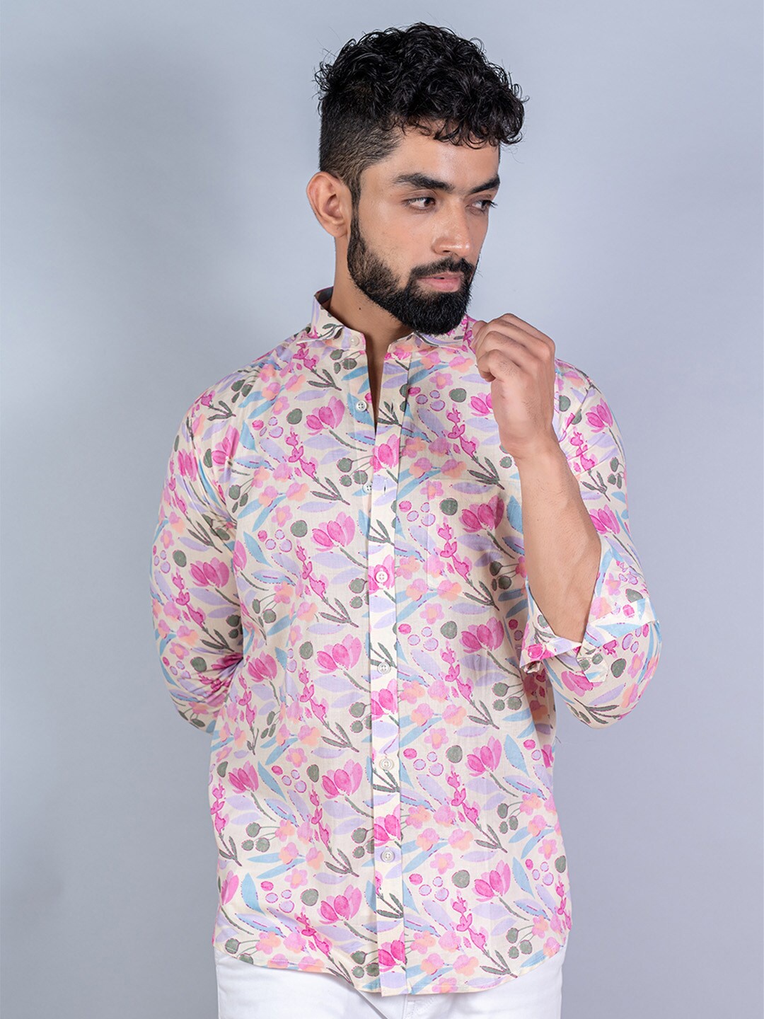 

Tistabene Men Cream-Coloured Floral Printed Casual Shirt