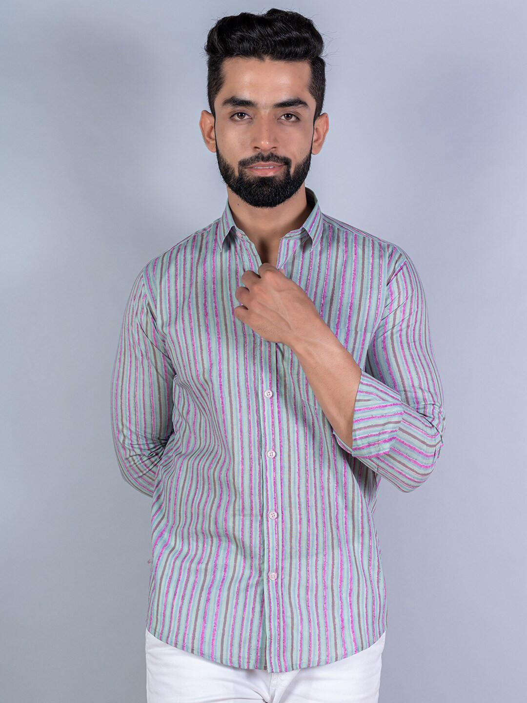 

Tistabene Men Grey & Magenta Striped Long Sleeves Cotton Casual Shirt