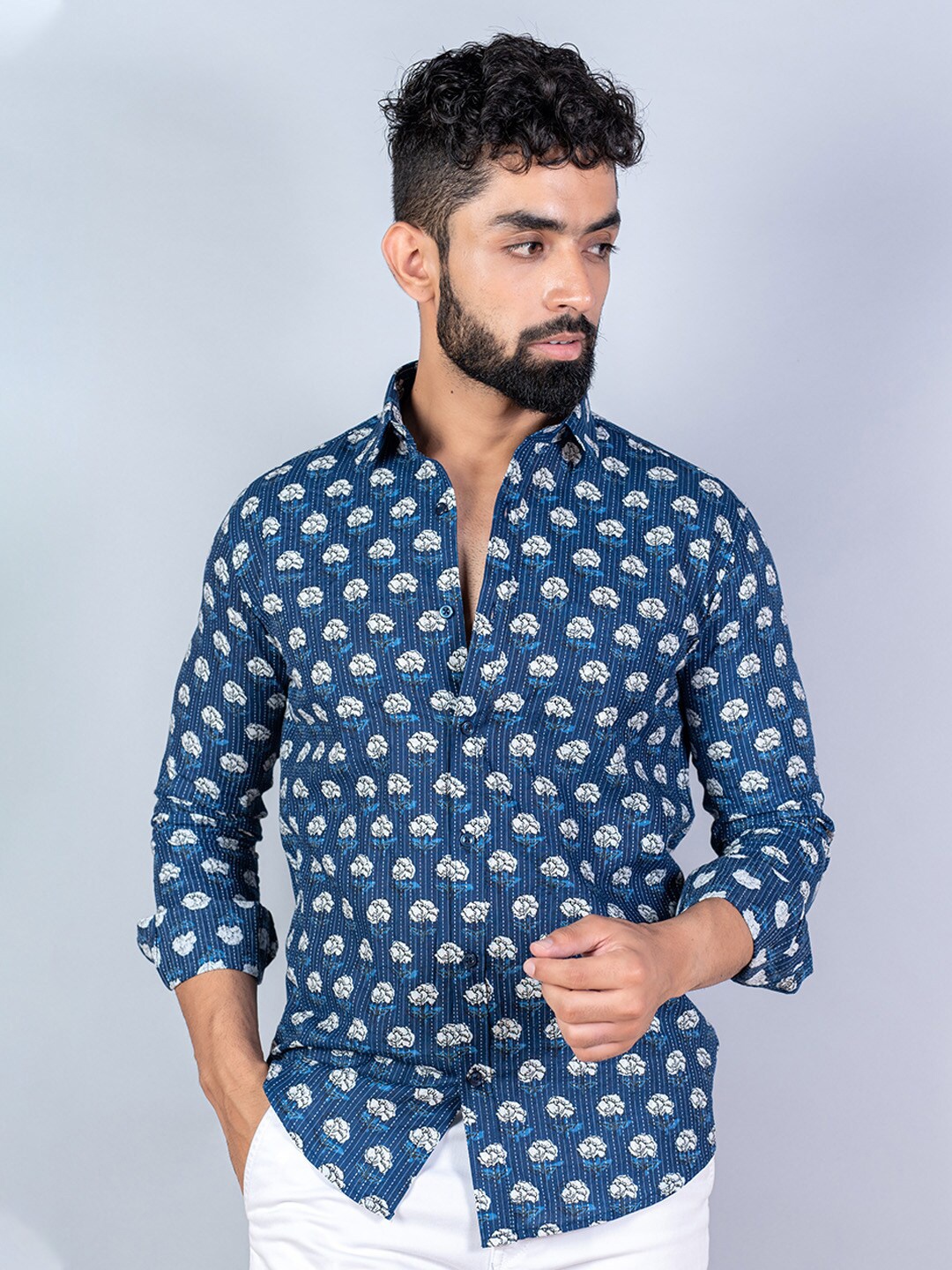 

Tistabene Men Blue Printed Cotton Casual Shirt