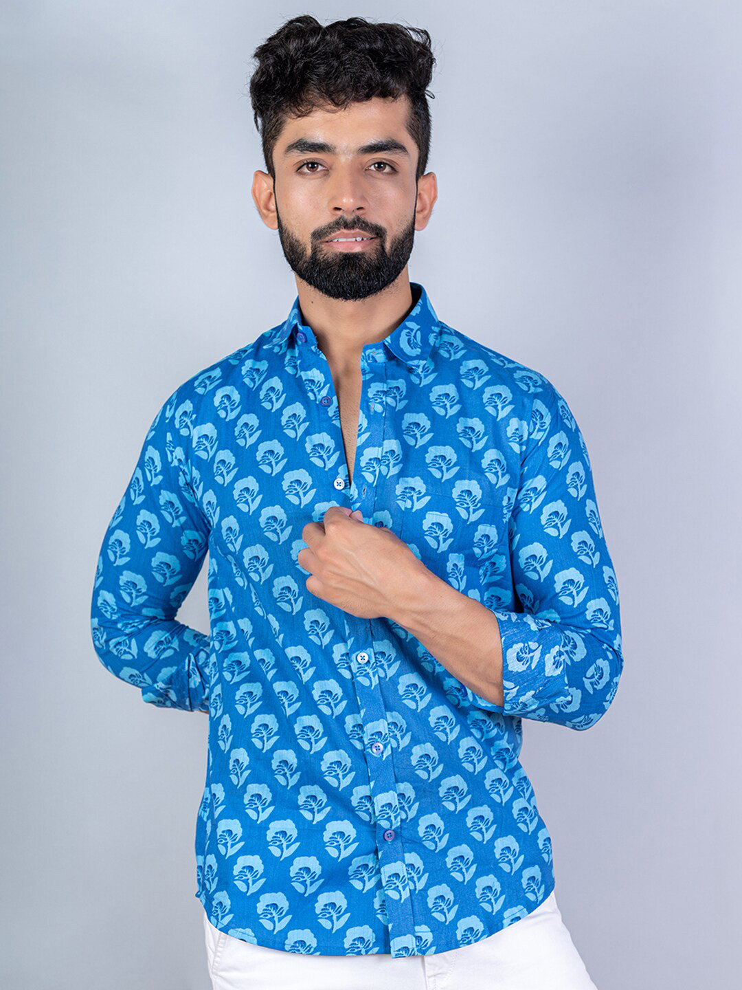 

Tistabene Men Blue Floral Printed Cotton Long Sleeves Casual Shirt