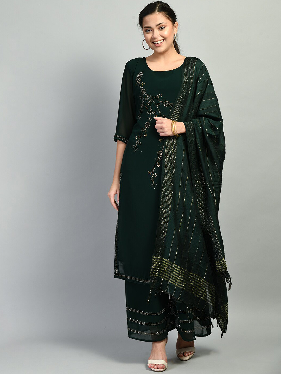

DesiNoor.com Women Green Floral Embroidered Beads and Stones Kurta with Palazzos & Dupatta