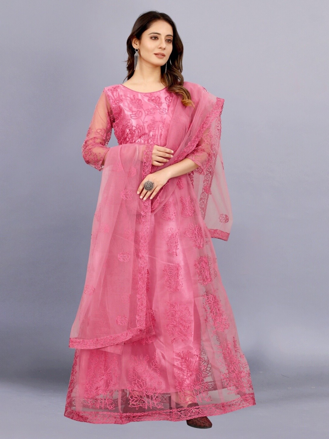 

APNISHA Peach-Coloured Floral Embroidered Net Ethnic Maxi Semi-Stitched Gown With Dupatta