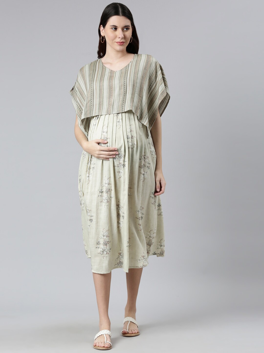 

GOLDSTROMS Women Green Floral Maternity A-Line Midi Dress