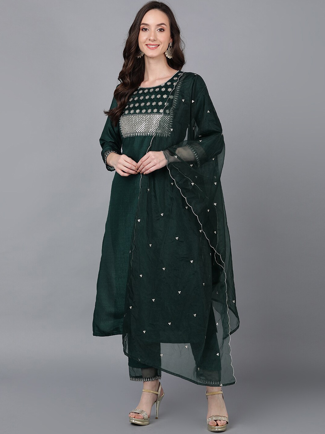 

AHIKA Women Green Embroidered Straight Kurta With Trousers & With Dupatta