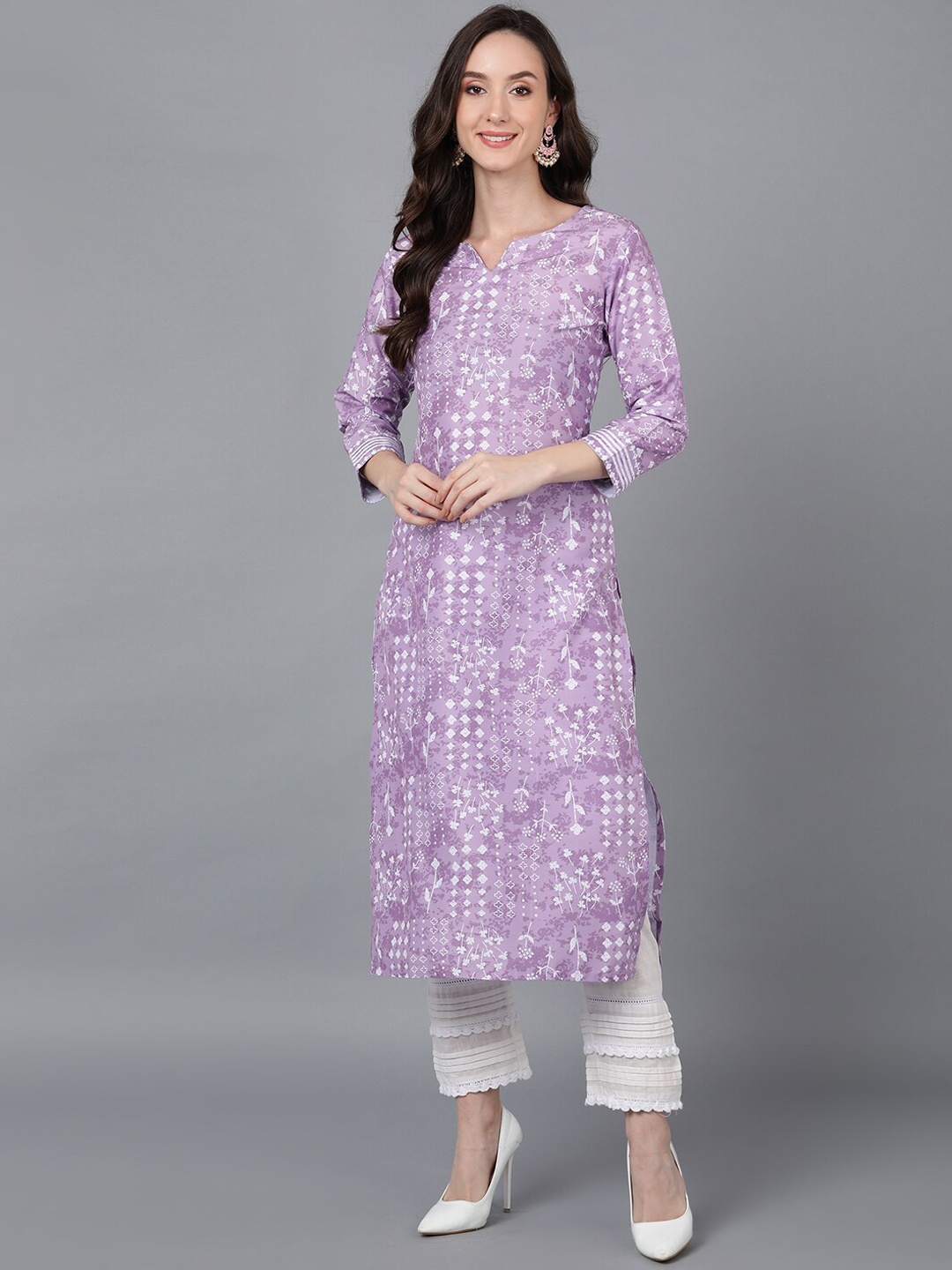 

AHIKA Women Lavender Floral Printed Thread Work Kurta