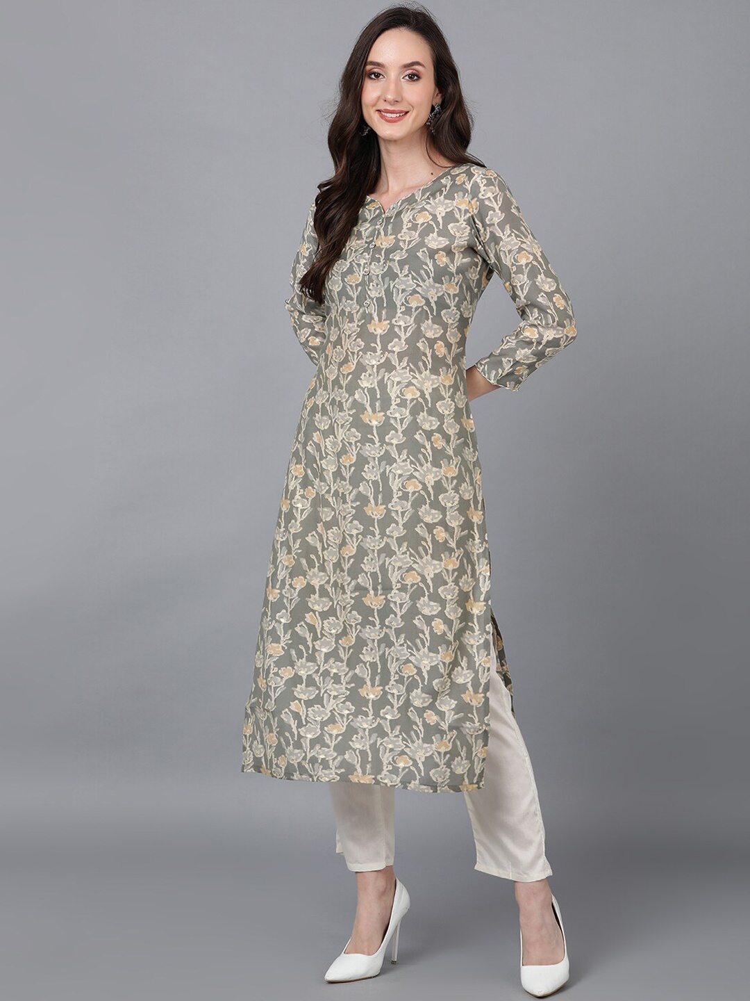 

AHIKA Women Grey Floral Printed Keyhole Neck Kurta