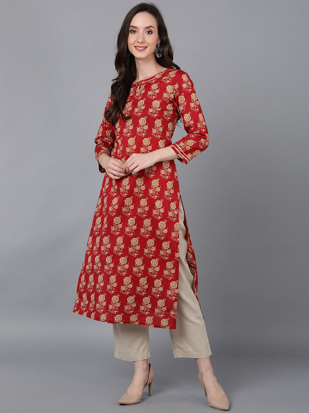 

AHIKA Women Red & Beige Floral Printed Keyhole Neck Cotton Kurta