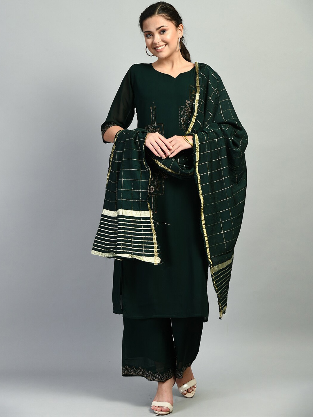 

DesiNoor com Women Green Beads and Stones Kurta with Palazzos & Dupatta Set