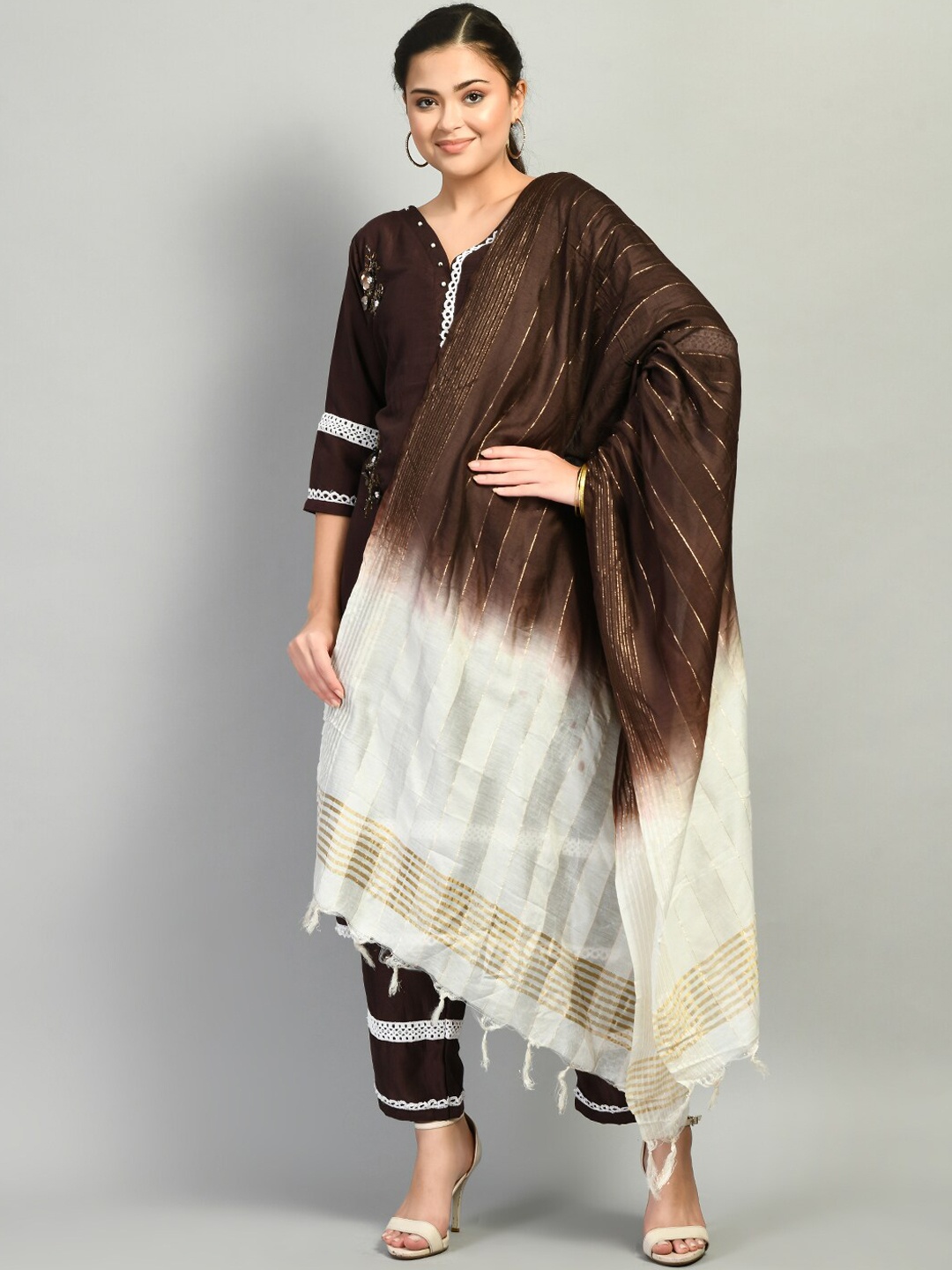 

DesiNoor com Women Coffee Brown Embellished Straight Kurta With Trousers & With Dupatta