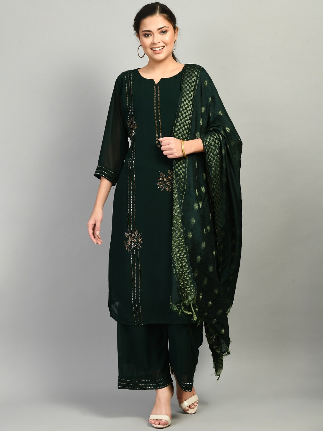 

DesiNoor com Women Green Beads and Stones Kurta with Palazzos & Dupatta