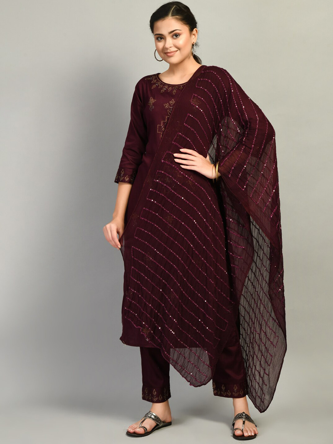 

DesiNoor com Women Purple Beads and Stones Kurta with Trousers & Dupatta