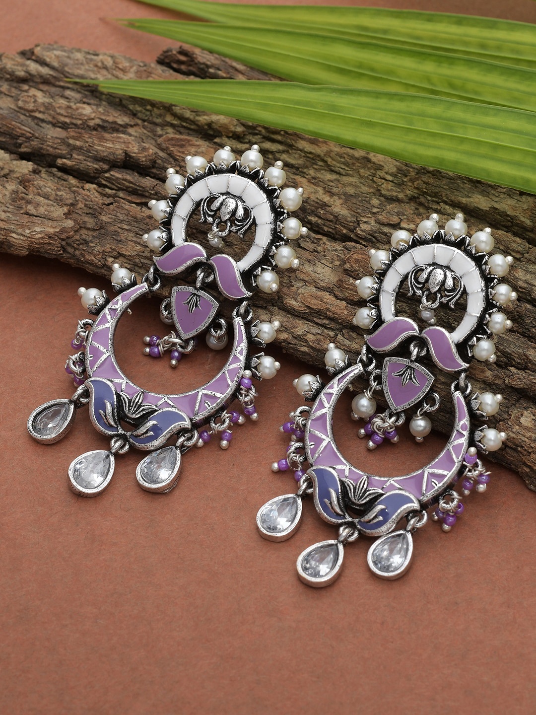 

Voylla Women Silver-Toned & White Contemporary Drop Earrings
