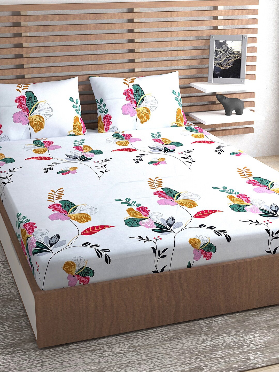 

Urban Magic White & Pink Floral 140 TC Queen Bedsheet with 2 Pillow Covers