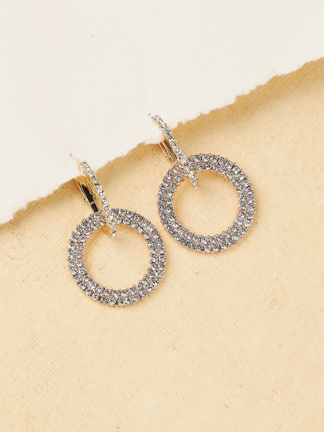 

SOHI Women Gold-Toned Contemporary Gold-Plated Hoop Earrings