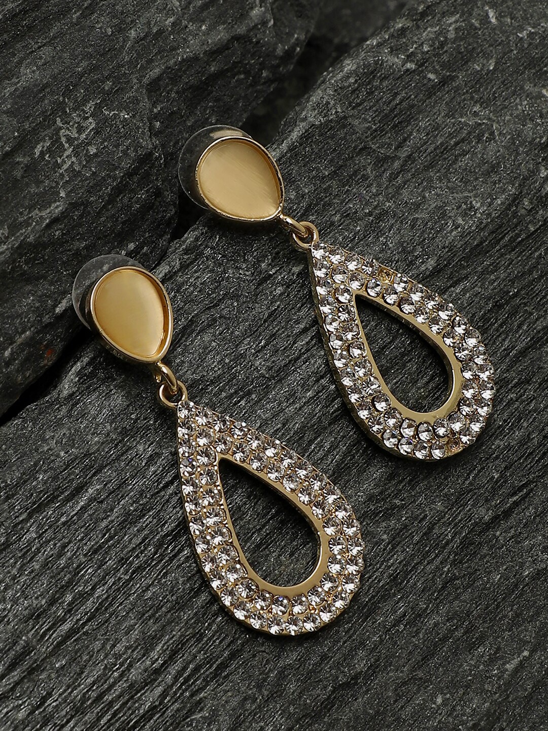 

SOHI Gold-Toned & White Contemporary Drop Earrings