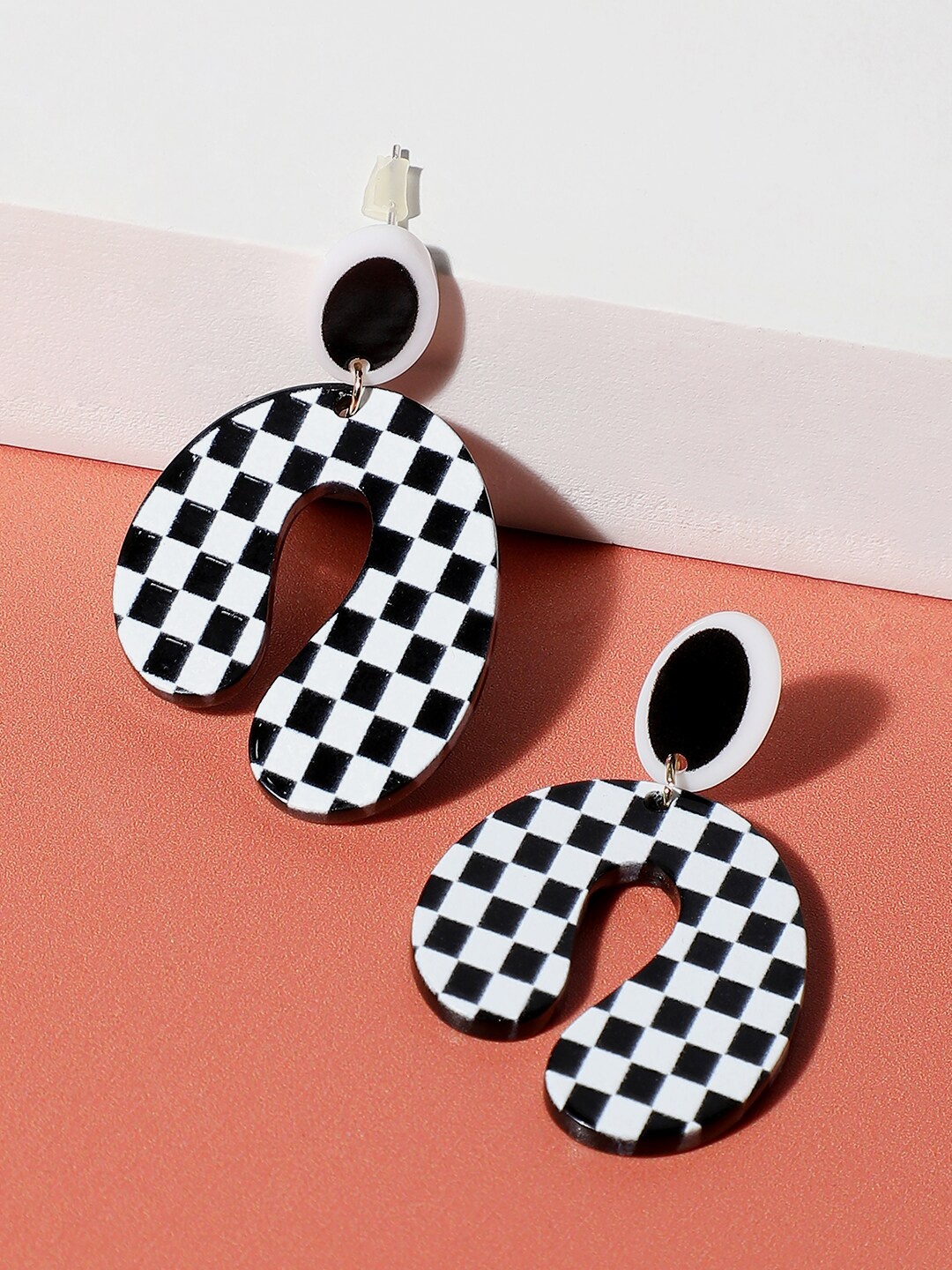 

SOHI Black & White Contemporary Drop Earrings