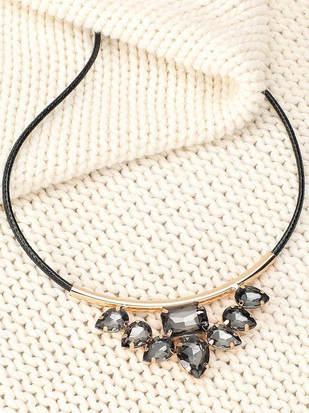 

SOHI Gold-Plated Grey Gold-Plated Necklace