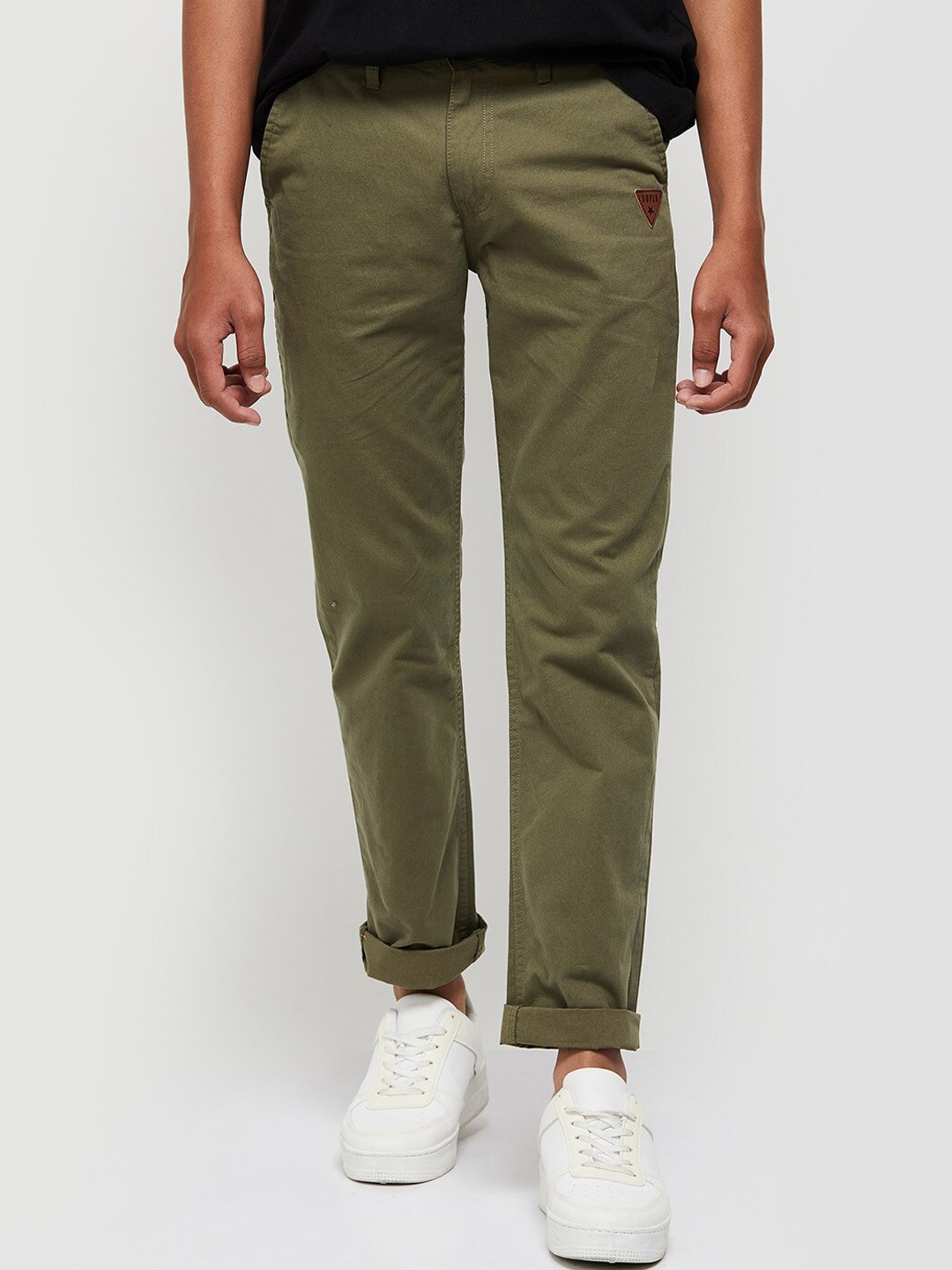 

max Boys Olive Green Solid Cotton Chinos Trousers