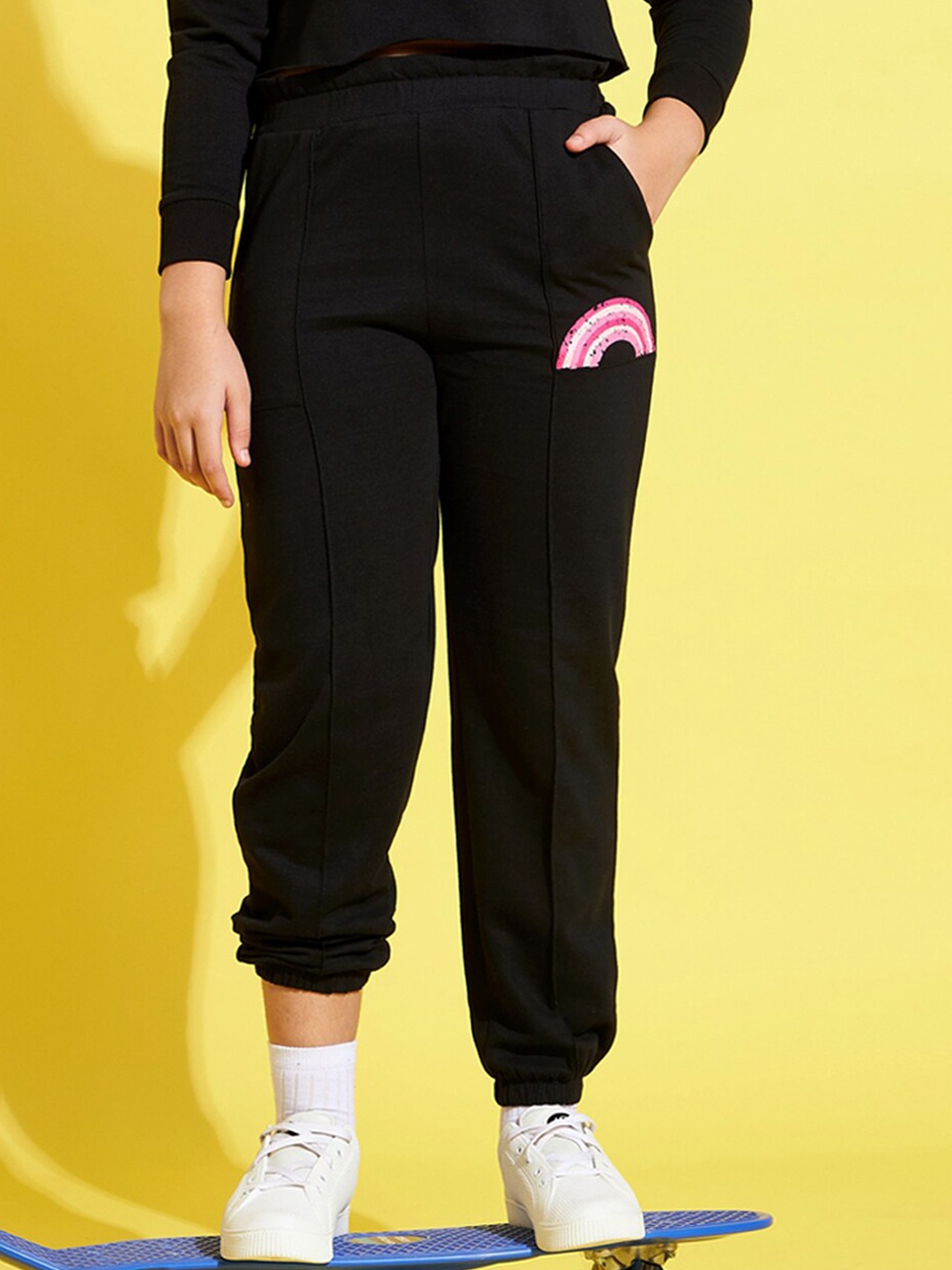 

Noh.Voh - SASSAFRAS Kids Girls Black Solid Joggers