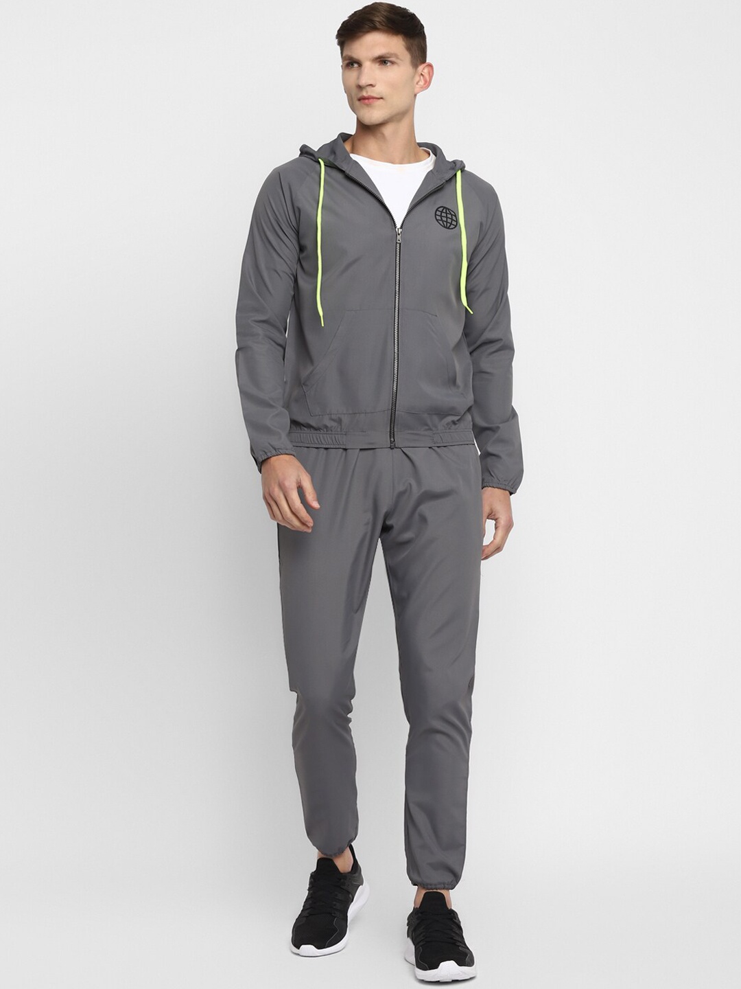 

Yuuki Men Grey Solid Tracksuits