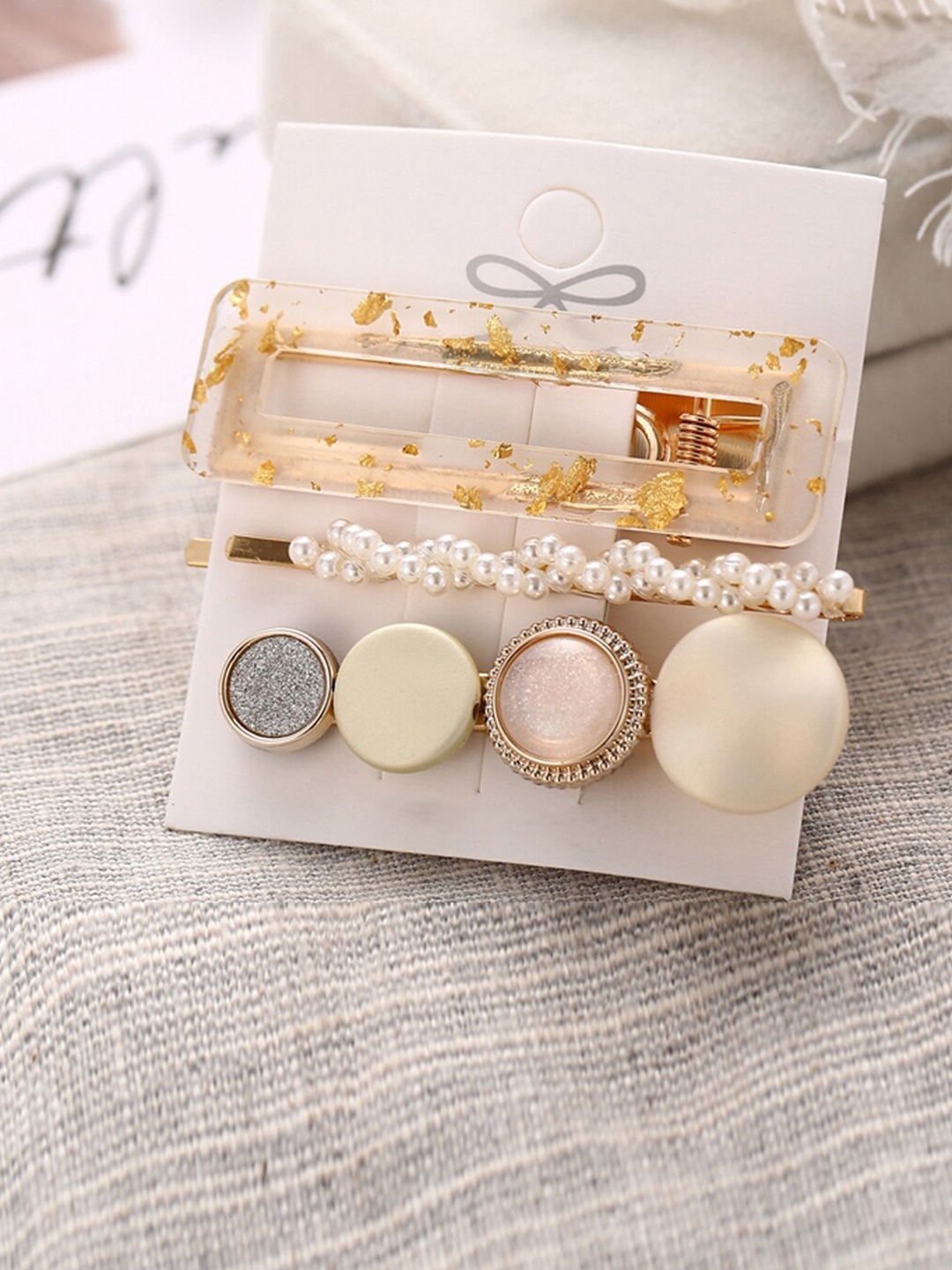 

Designs By Jewels Galaxy Women Gold-Toned & White Set of 3 Alligator Hair Clip