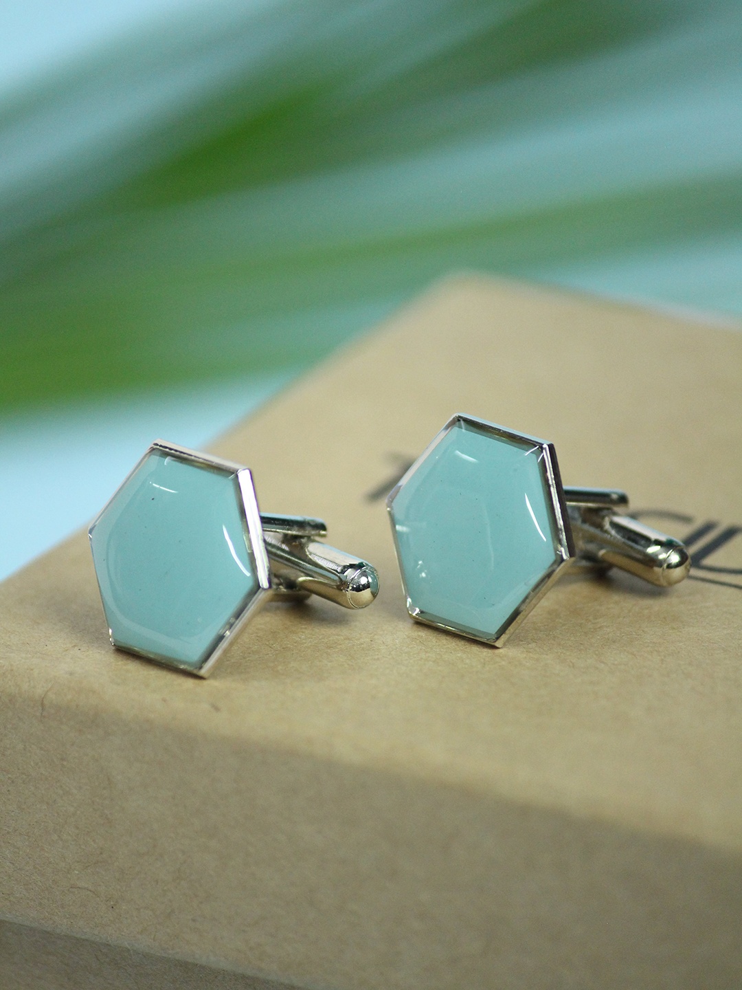 

Tossido Blue & Silver-Toned Geometric Cufflink