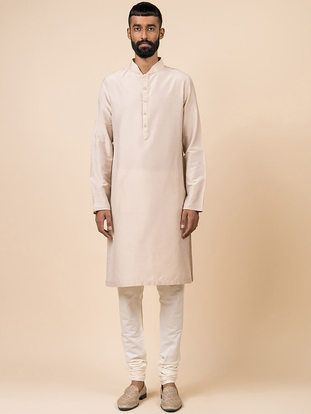 

Tasva Men Beige Solid Kurta