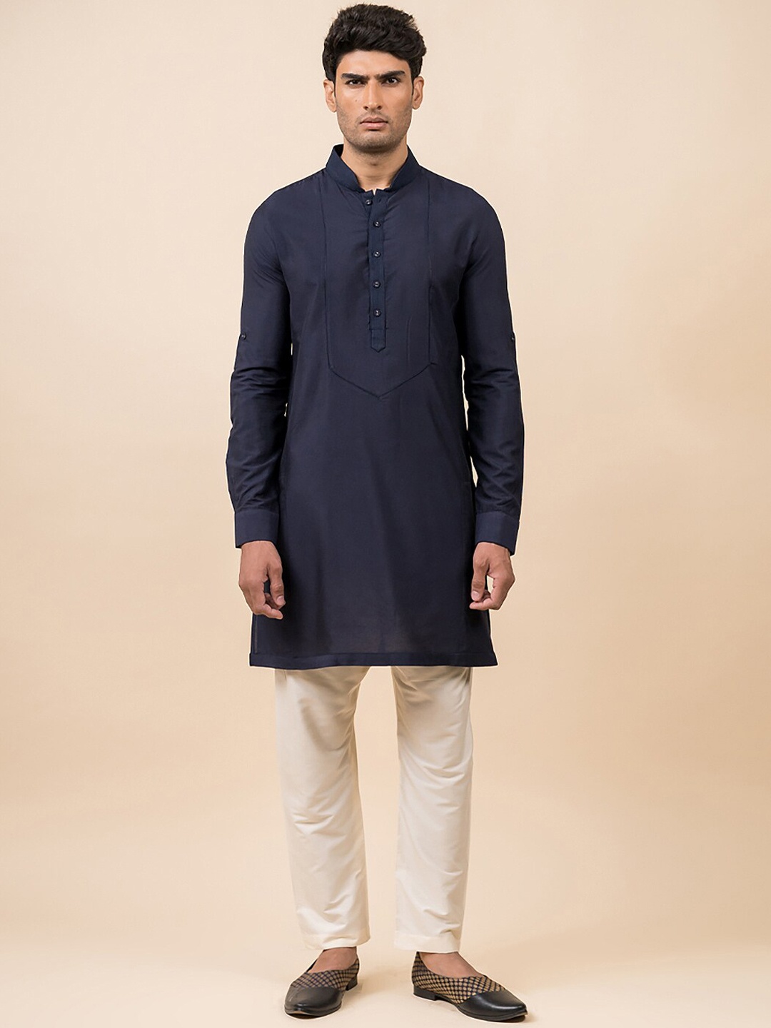 

Tasva Men Navy Blue Solid Kurta