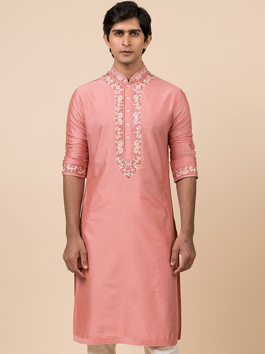 

Tasva Men Pink Ethnic Motifs Embroidered Thread Work Kurta with Churidar