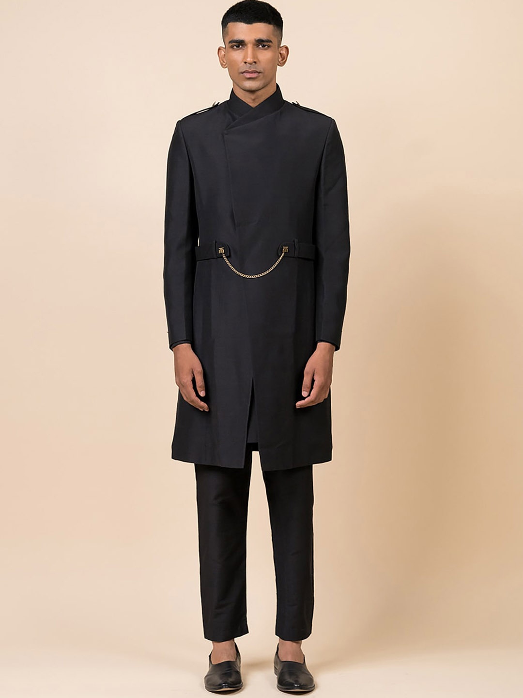 

Tasva Men Black Solid Sherwani