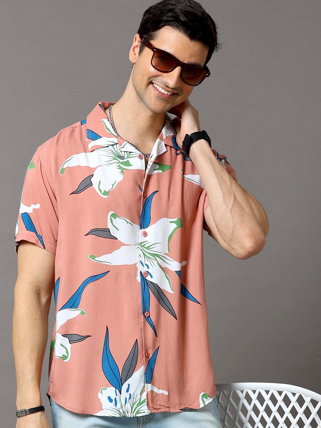 

HERE&NOW Men Peach-Coloured Slim Fit Floral Printed Casual Shirt