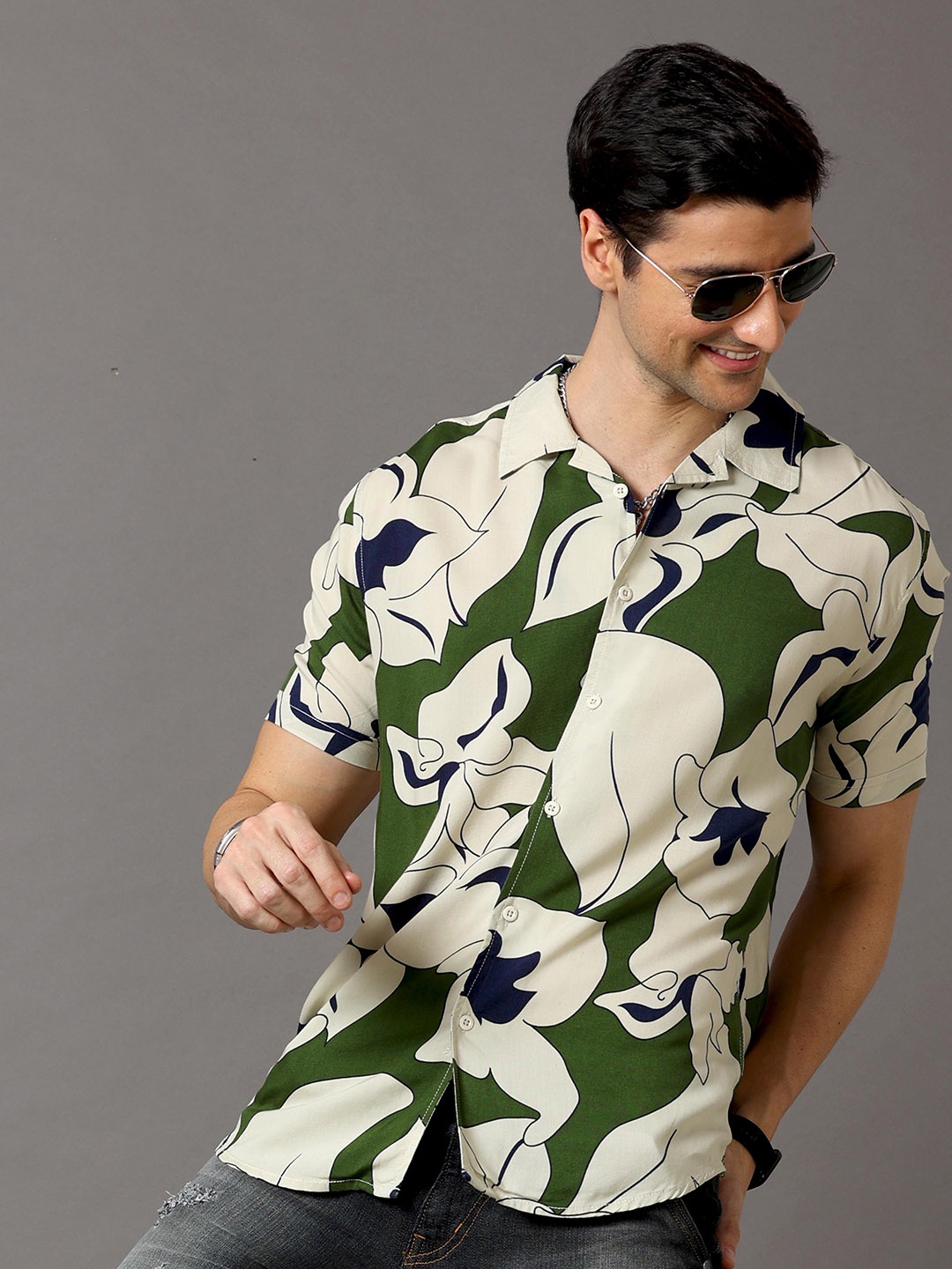 

HERE&NOW Men Green Slim Fit Printed Casual Shirt