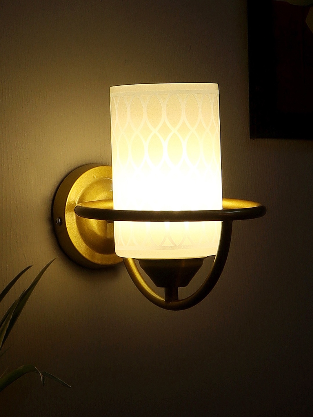 

MFD HOME FURNISHING Gold-Colored & White Solid Cylindrical Shaped Wall Lamps