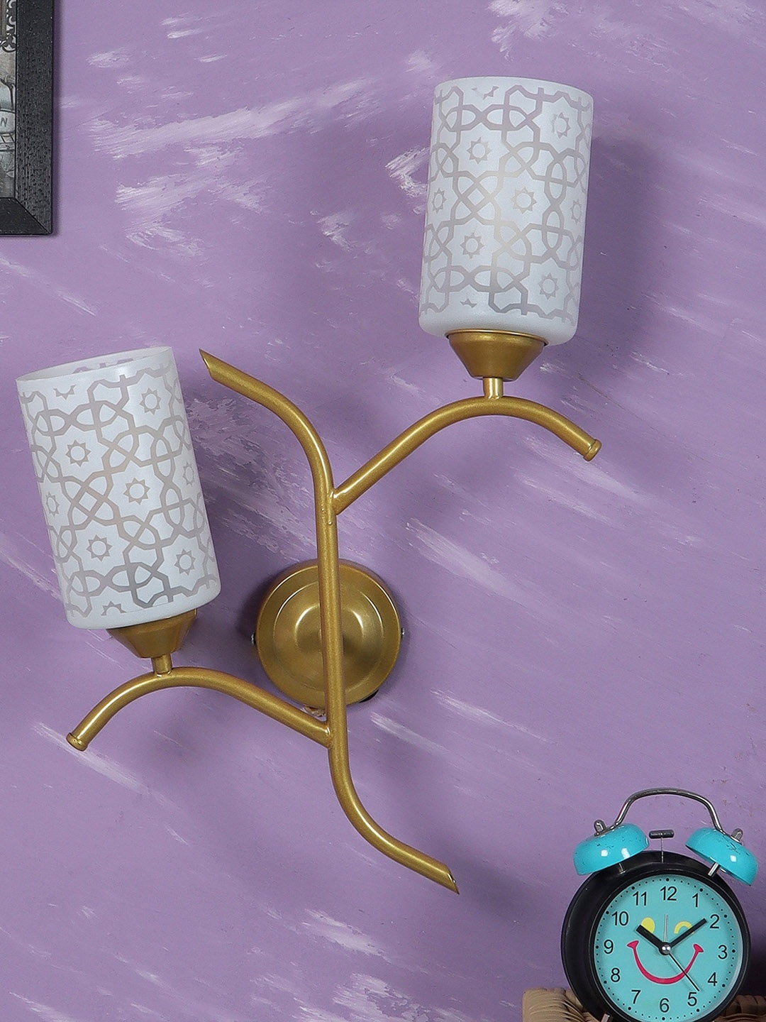 

MFD HOME FURNISHING Gold-Colored & White Solid Cylindrical Shaped Wall Lamp