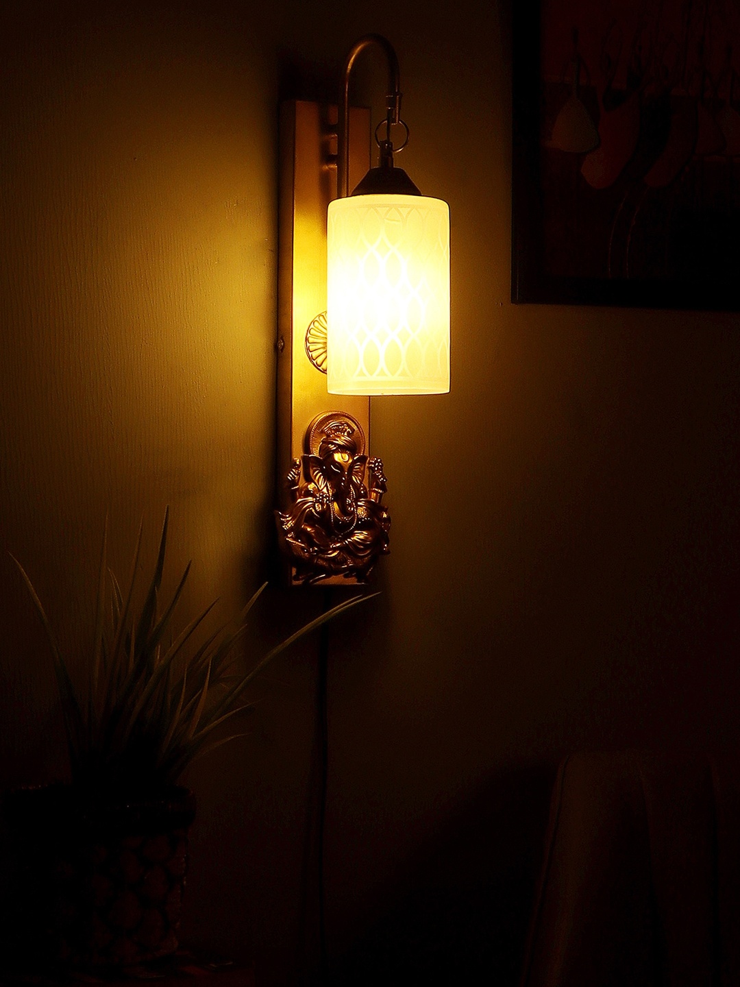 

MFD HOME FURNISHING Gold-Toned & White Printed Wall Lamps