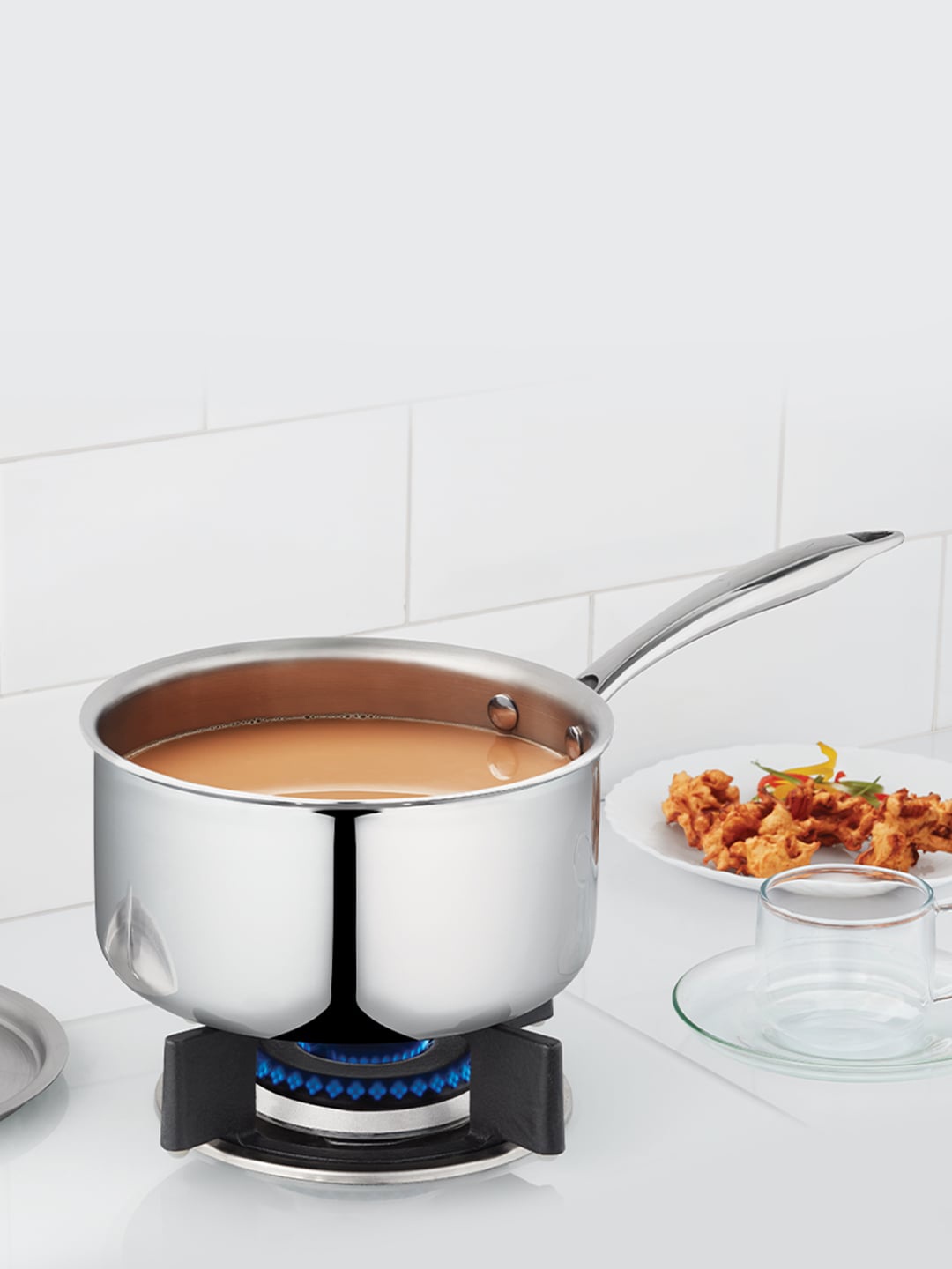 

BOROSIL Cookfresh Silver-Toned 5-Ply Stainless Steel Sauce Pan With Lid 1.7 L