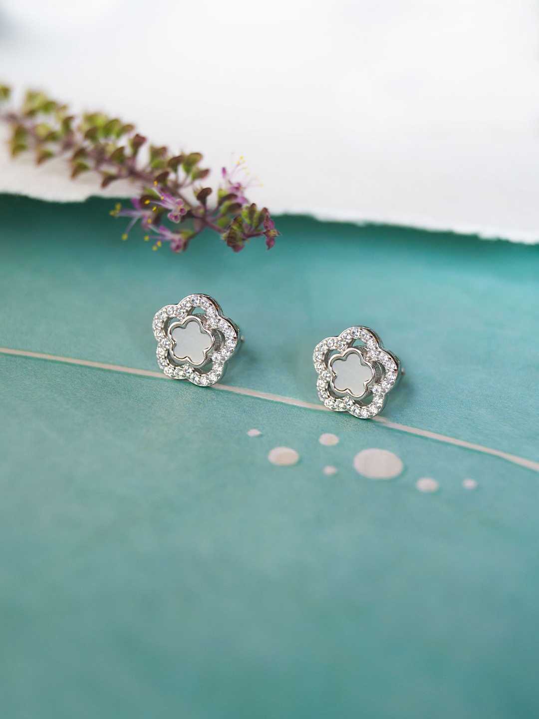 

MANNASH Silver-Toned Floral Studs Earrings