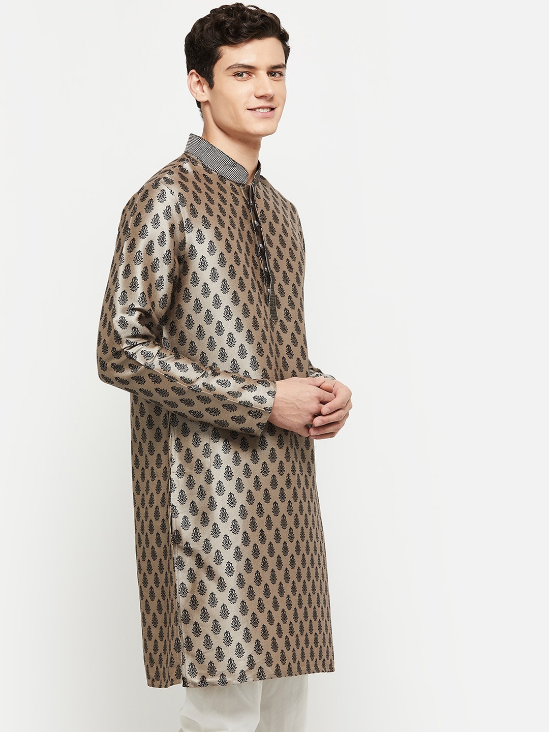 

max Men Grey & Black Ethnic Motifs Kurta