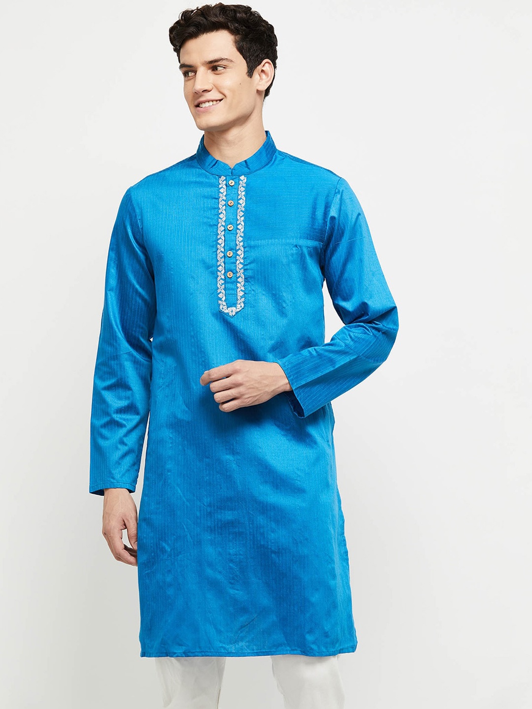 

max Men Blue & White Printed Flared Sleeves Kurta