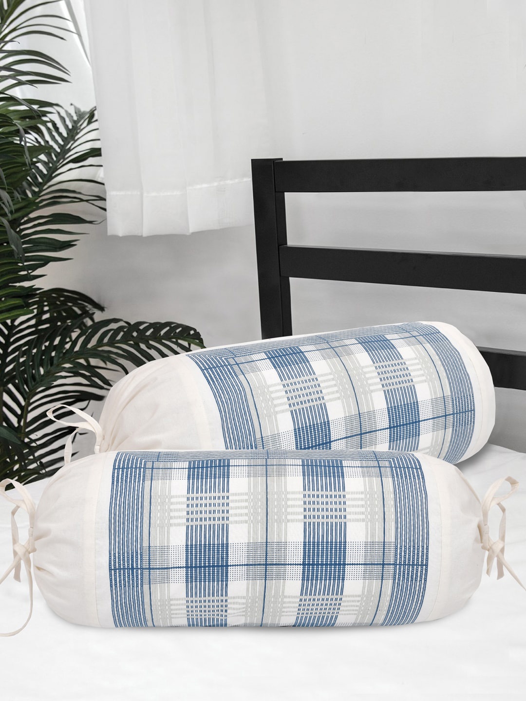 

Clasiko Set Of 2 Blue & White Checked 220 TC Cotton Bolster Covers