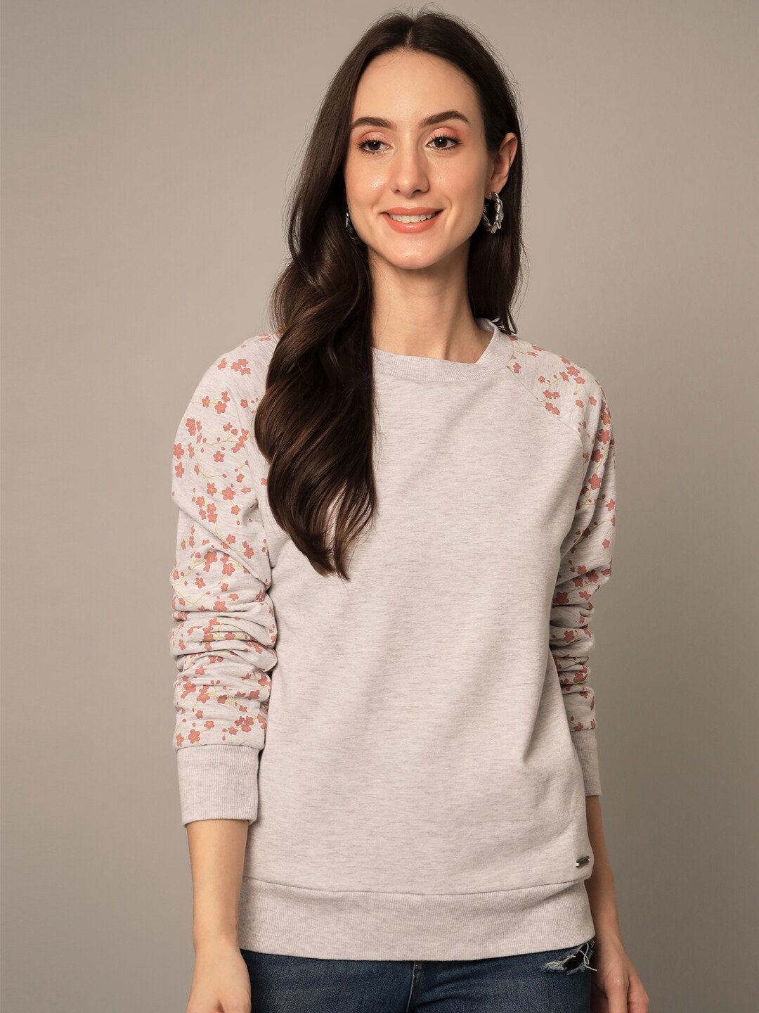 

Yaadleen Women Grey Printed Sweatshirt