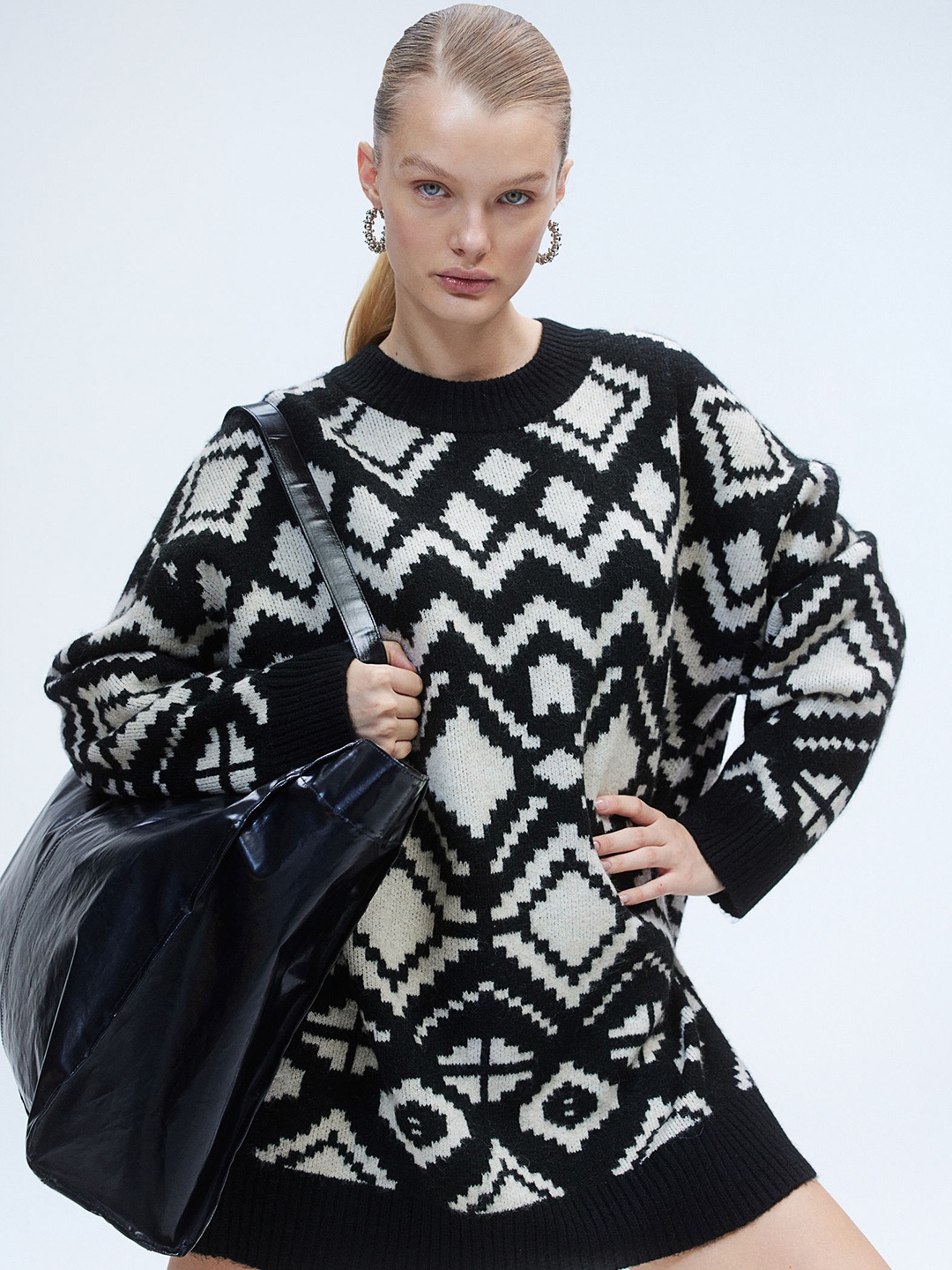 

H&M Women Geometric Printed Pullover Sweater, Black