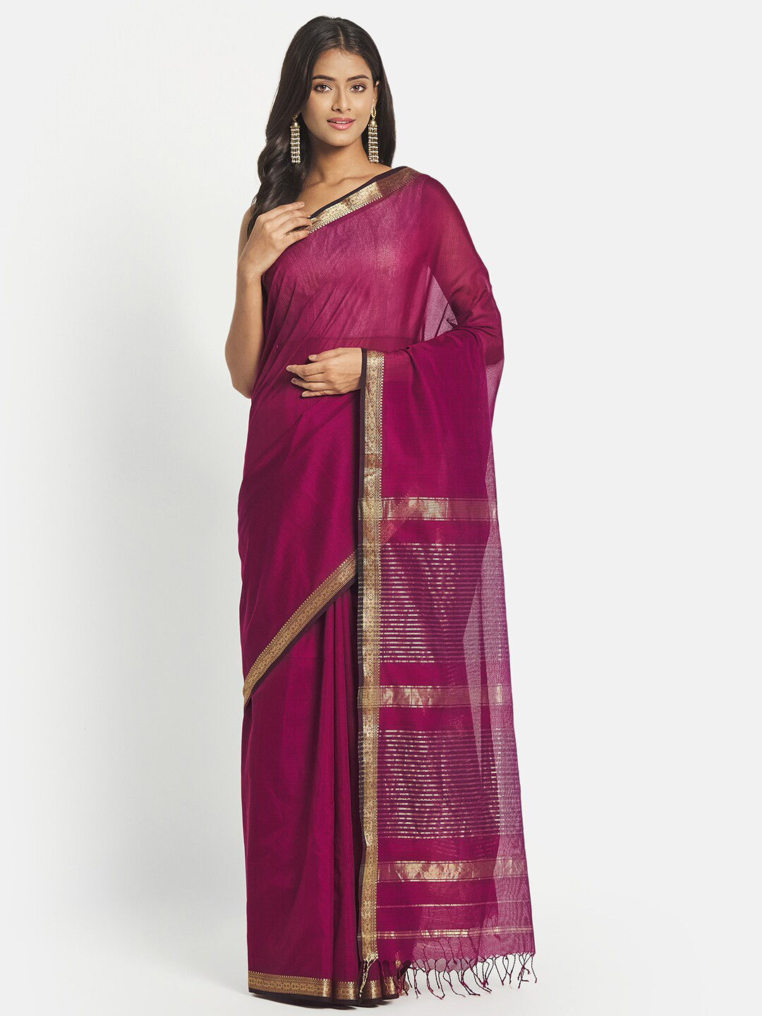 

Fabindia Maroon & Gold-Toned Zari Silk Cotton Maheshwari Saree