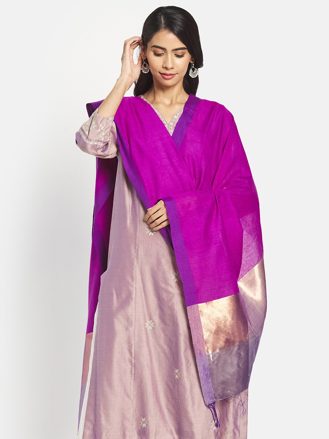 

Fabindia Purple & Gold-Toned Pure Silk Dupatta with Zari