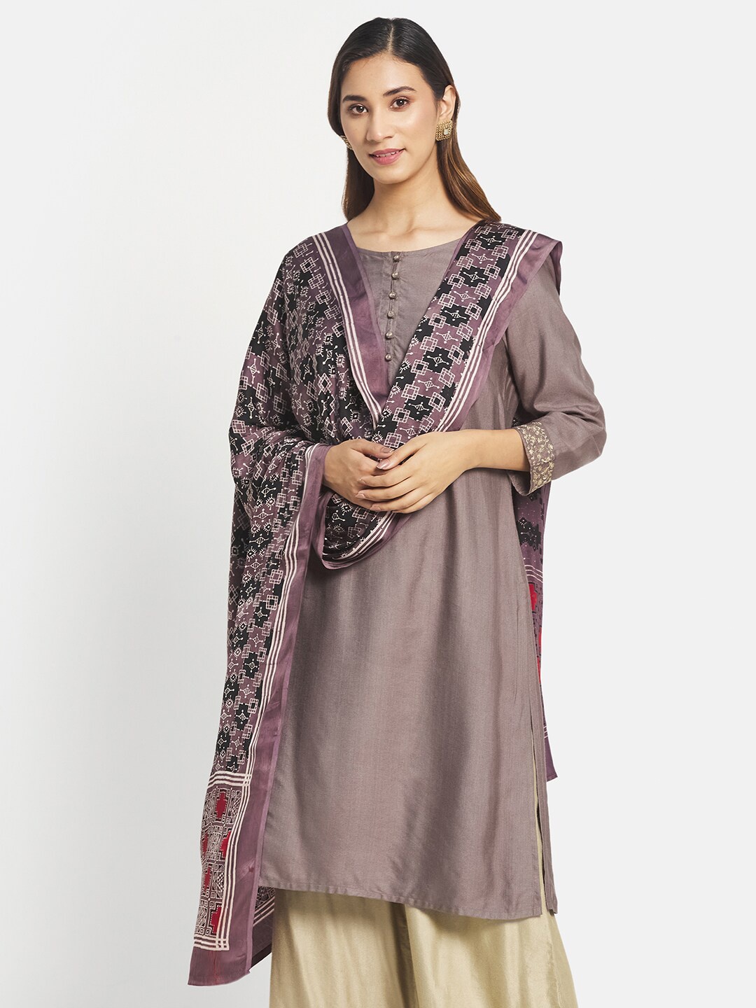 

Fabindia Grey & Black Printed Viscose Rayon Dupatta